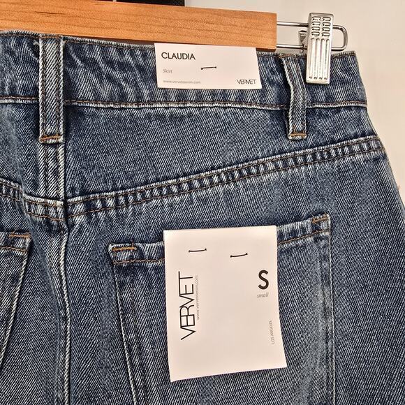 NEW Vervet Women's Claudia Distressed Denim Skirt Medium Wash Size Small - Picture 7 of 12